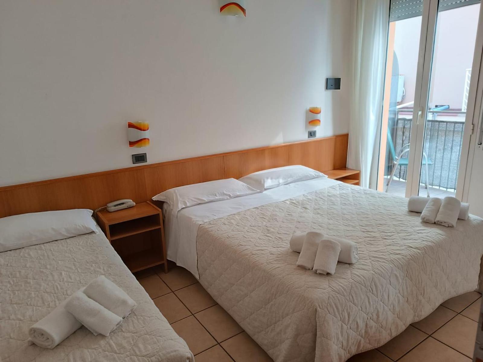 Hotel Berenice Rimini Eksteriør billede