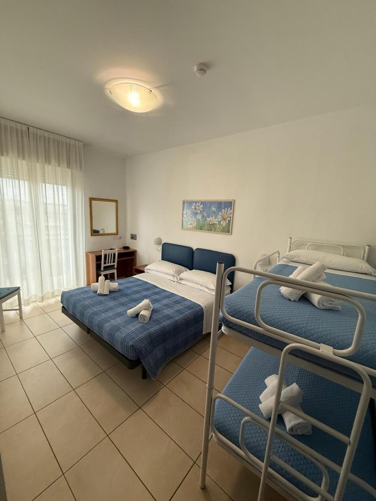 Hotel Berenice Rimini Eksteriør billede